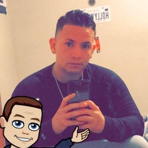 Meet your Posher, Reyes